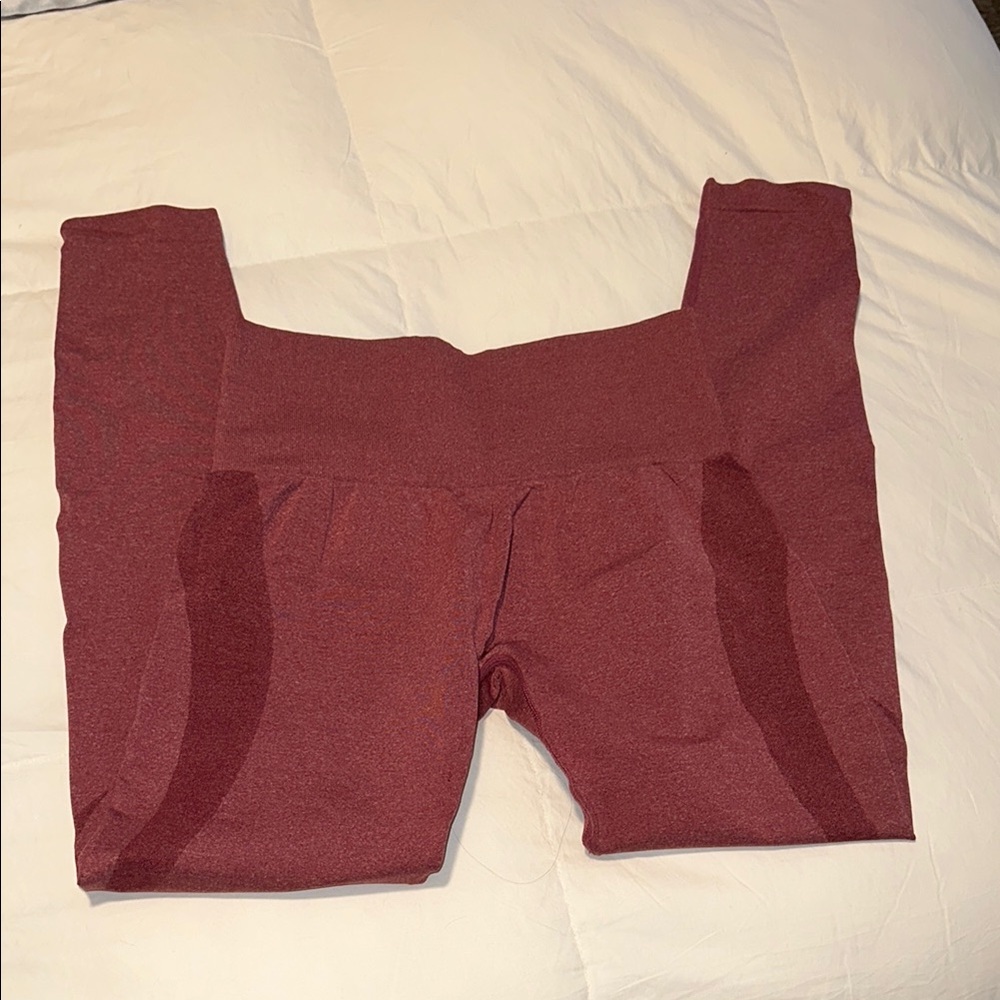 🍁 NVGTN CONTOUR LEGGINGS MAROON 🍁